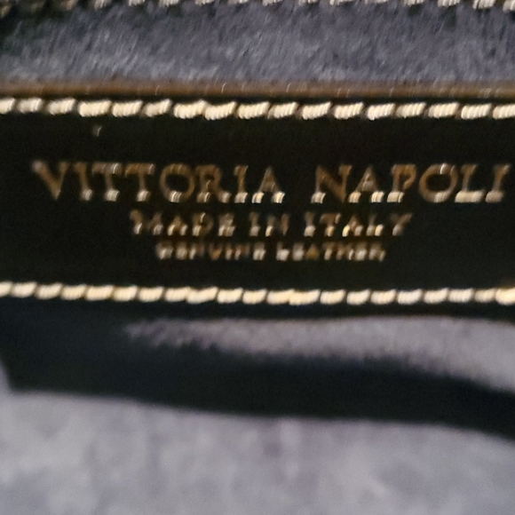 Italian Gen Leather Python Print Large Purse - Picture 13 of 16